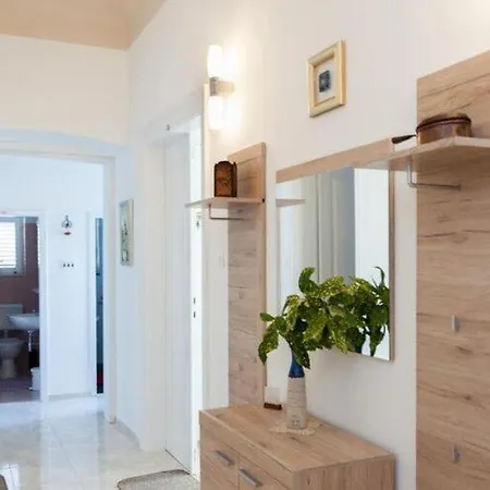 Iveta - Two-bedroom With Terrace And Sea View Nik A 두브로브니크